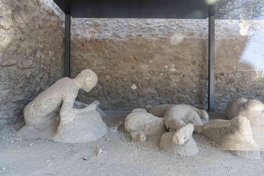 092 - Italia - Pompeya - parque arqueológico de Pompeya - Huerto de los Fugitivos.jpg